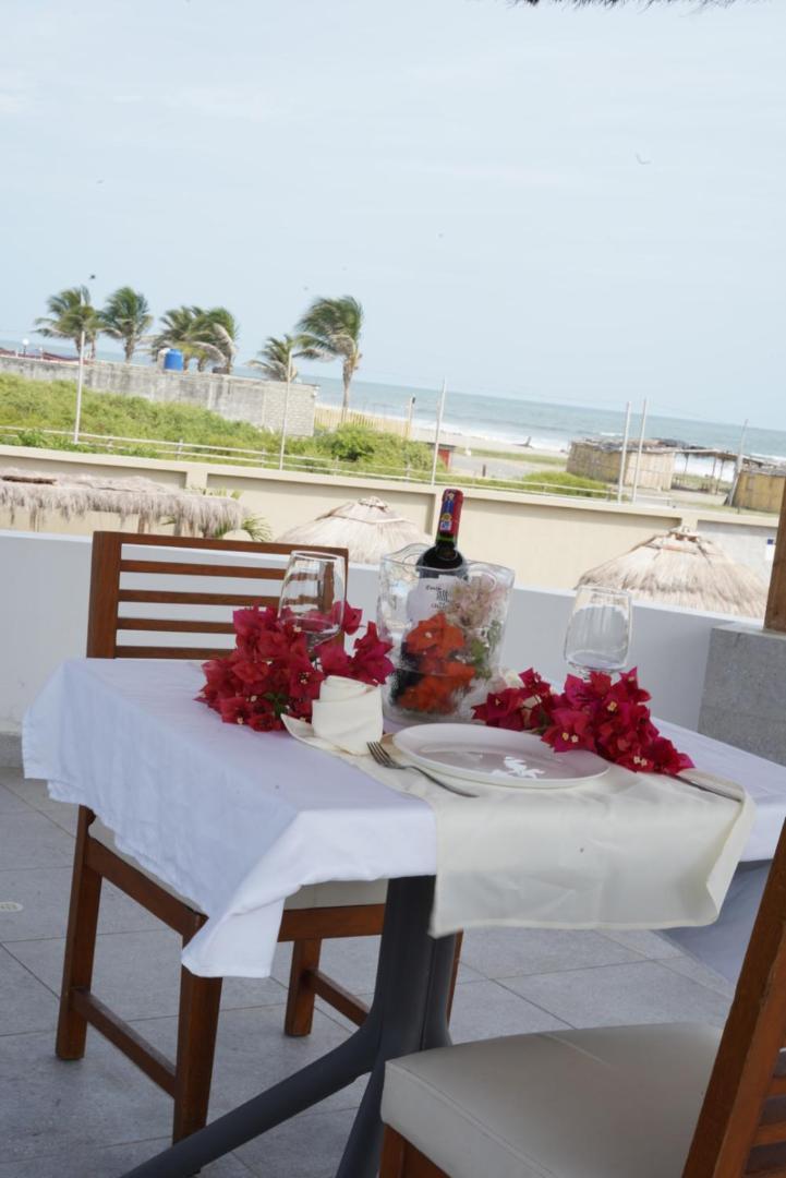 Hotel Presidente Beach Playas Exterior photo